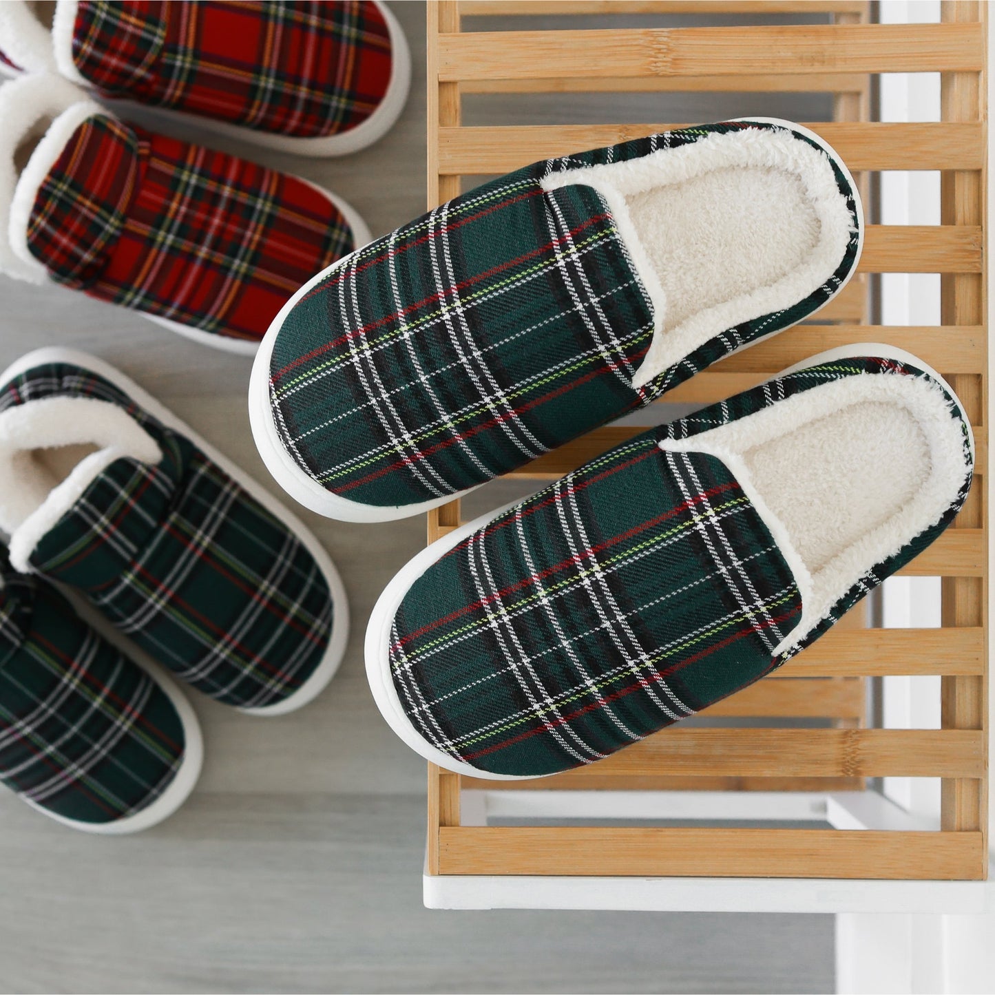 Pluffi Hausschuhe – Plaid Edition